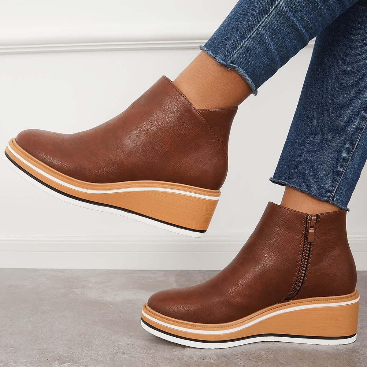 Dames Enkelboots met Rits – Zwart Leer, Plateau Hak voor Casual en Avondkleding