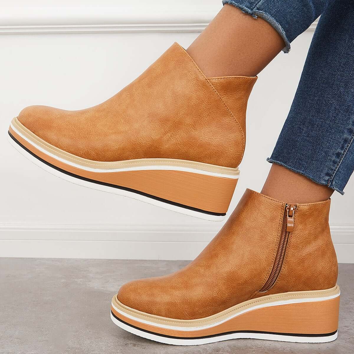 Dames Enkelboots met Rits – Zwart Leer, Plateau Hak voor Casual en Avondkleding