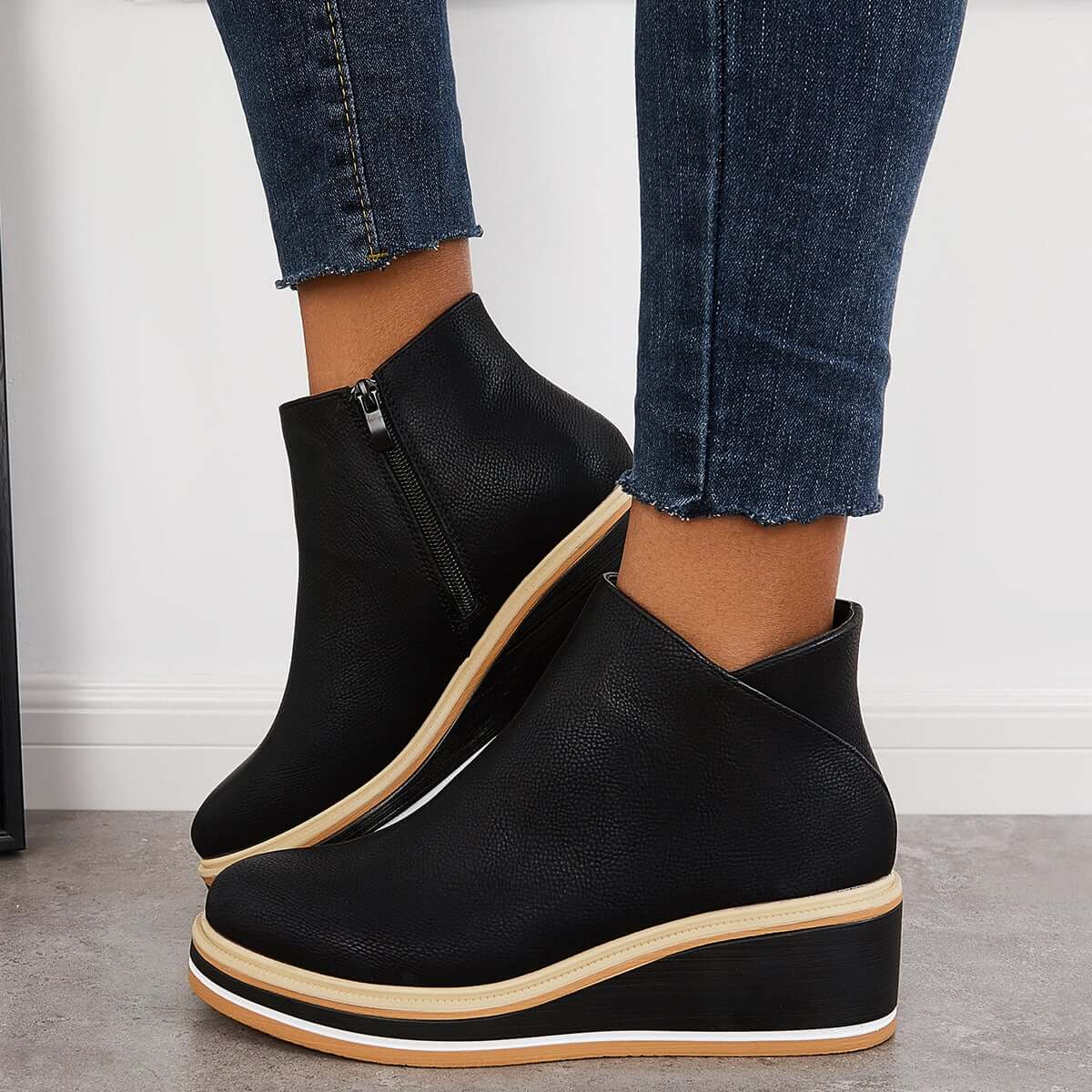 Dames Enkelboots met Rits – Zwart Leer, Plateau Hak voor Casual en Avondkleding