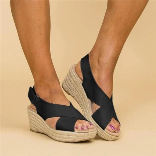 Livia - Chique Sleehak Sandalen met Kruisbanden