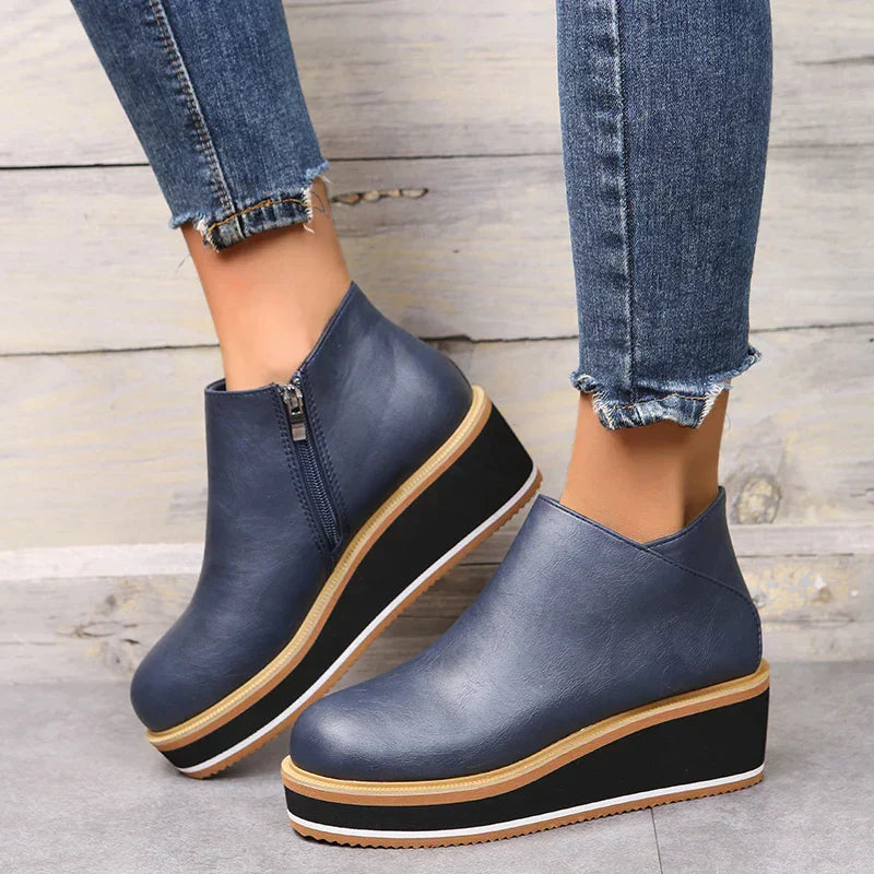 Dames Enkelboots met Rits – Zwart Leer, Plateau Hak voor Casual en Avondkleding