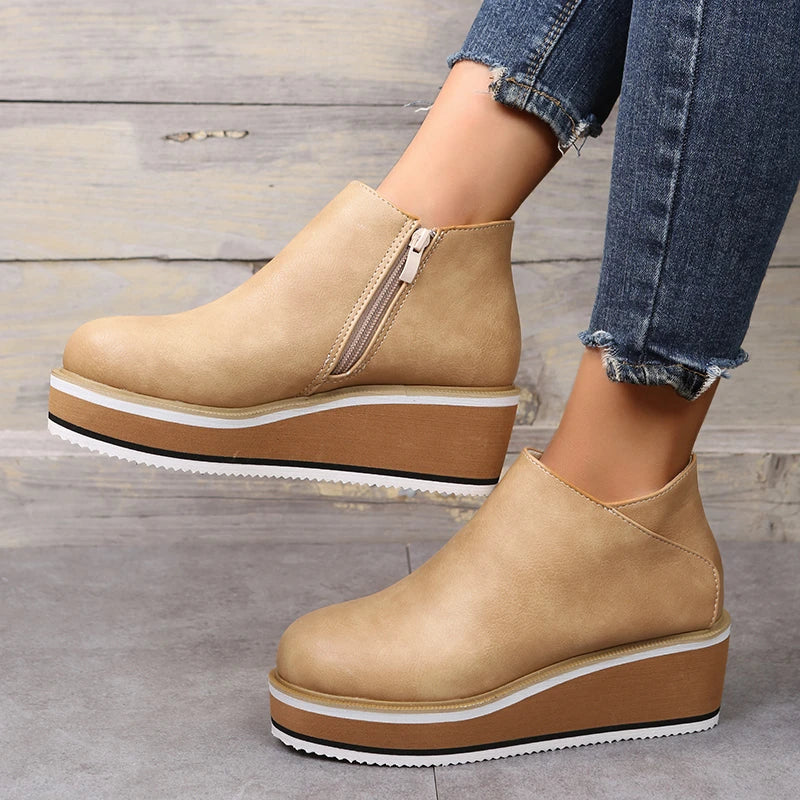 Dames Enkelboots met Rits – Zwart Leer, Plateau Hak voor Casual en Avondkleding